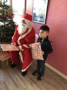 IMG 4561 - Le vendredi 16 décembre, l'école a reçu la visite du Père Noël 🎅