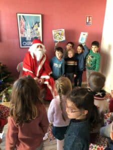 IMG 4566 - Le vendredi 16 décembre, l'école a reçu la visite du Père Noël 🎅