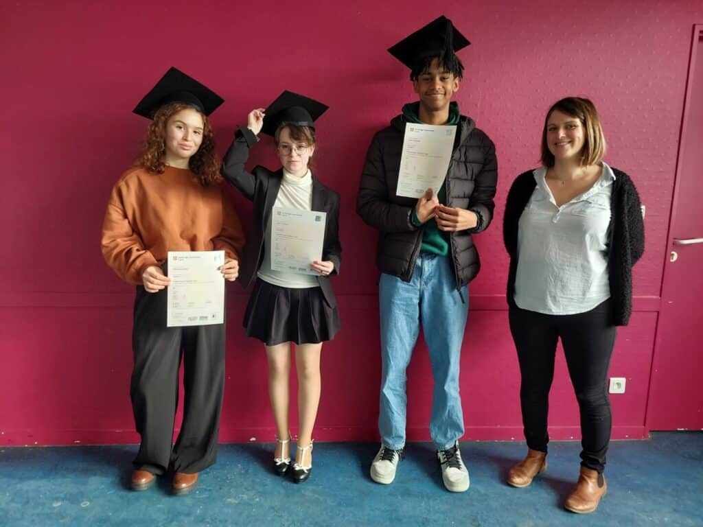 20230126 122135 - Des + pour la scolarité