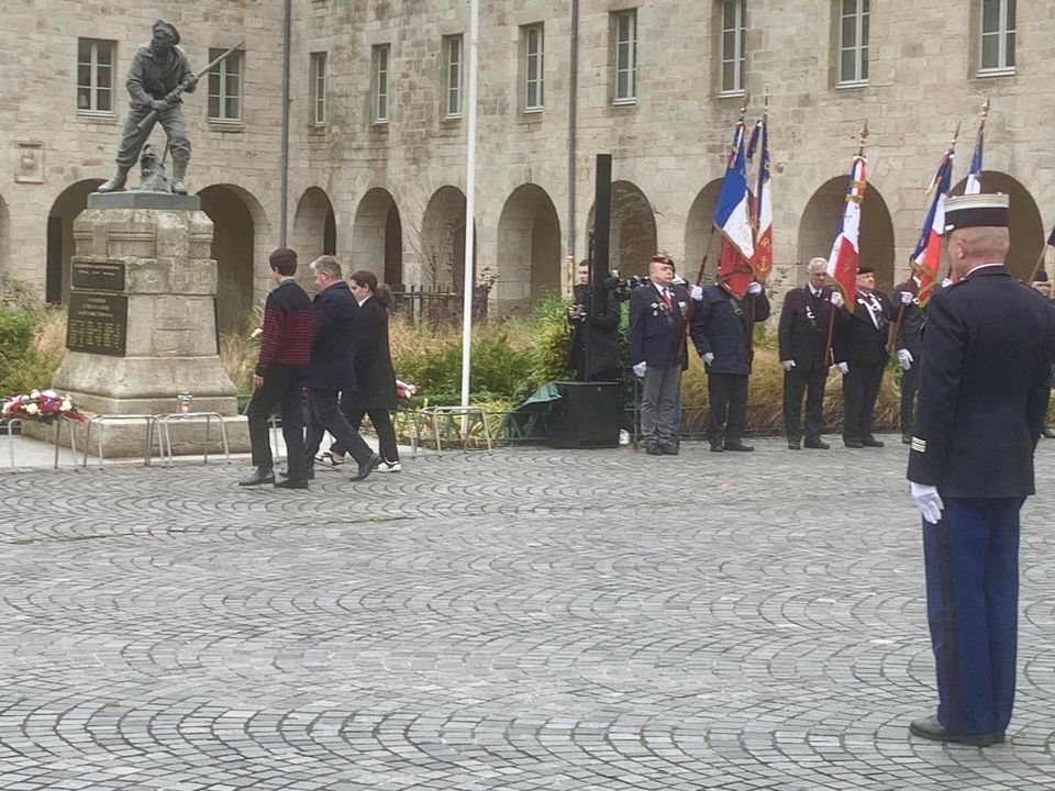 Niveau 3eme Ceremonie de la commemoration Les 21 1 1124053473059281 - Actualités