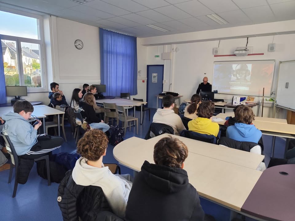 Intervention en troisieme 1 1155950073202954 - Actualités