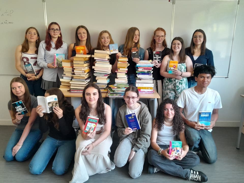 Fin de la collecte de livres au profit de Bibliotheques 1 1281089014022392 - Le lycée