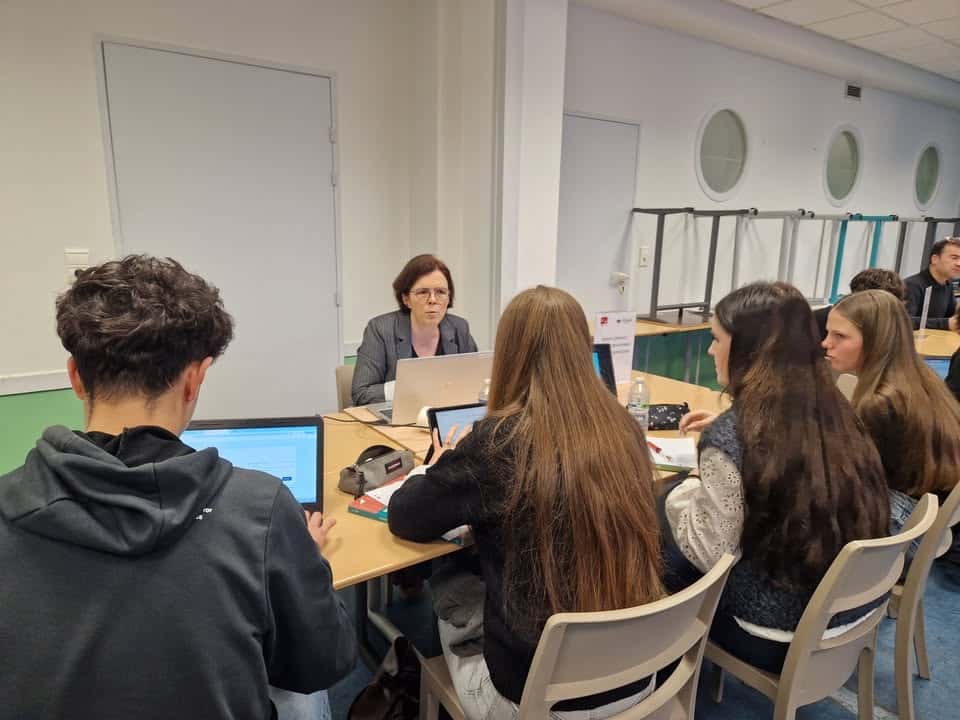 Lycee Intervention de professionnels pour preparer le Grand Oral 1 1505528178245140 - Inscription